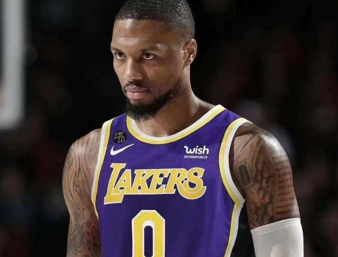 湖人B队强势意大利男篮，利拉德惊艳世界的简单介绍