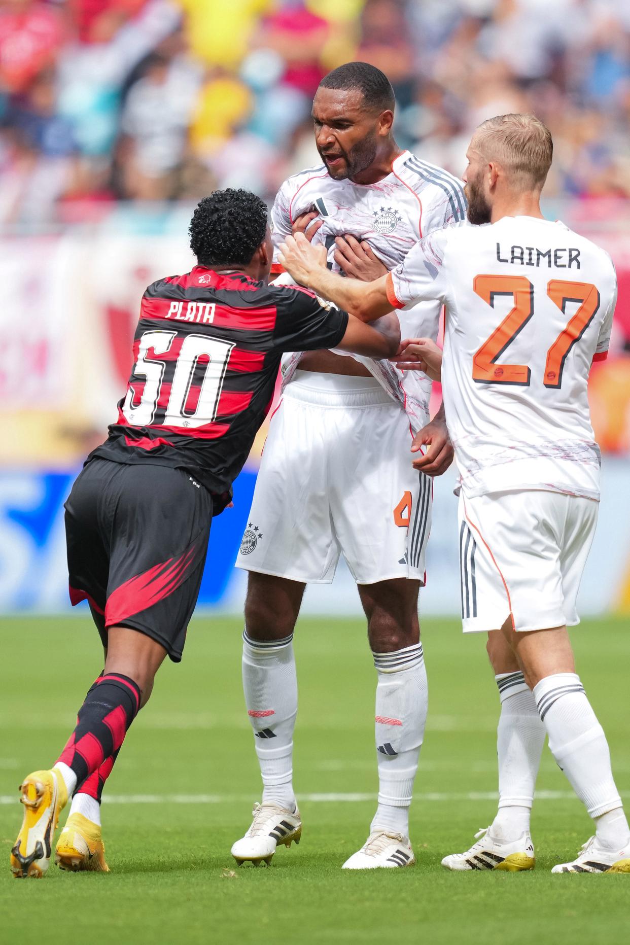 摩纳哥主场不敌拜仁慕尼黑，晋级前景堪忧的简单介绍