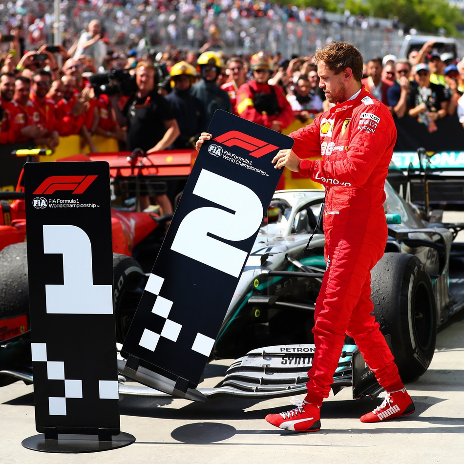 哈斯车队横扫雷诺车队,汉密尔顿刷新纪录的简单介绍 哈斯车队横扫雷诺车队,汉密尔顿刷新纪录的简单介绍