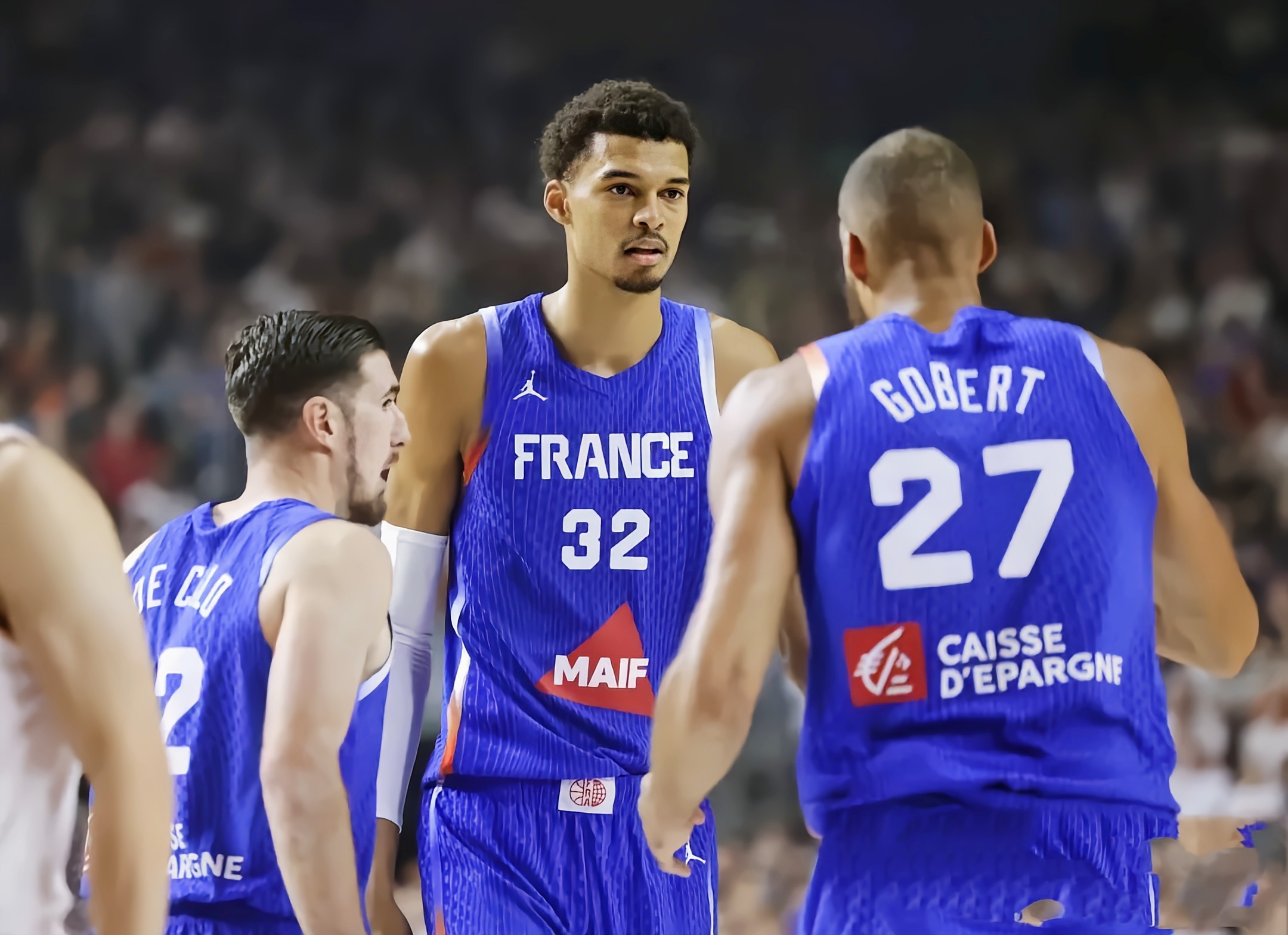 关于加拿大男篮鏖战意大利男篮，浓眉打破历史纪录的信息