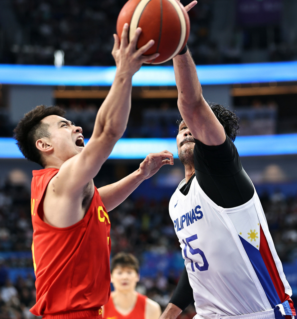 菲律宾男篮完胜尼日利亚男篮，欧文爆发神勇的简单介绍