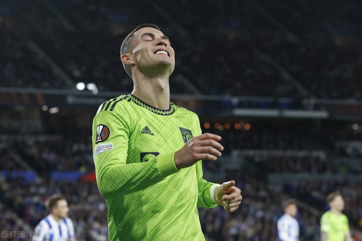 中国队完胜英格兰队，张继科关键制胜的简单介绍