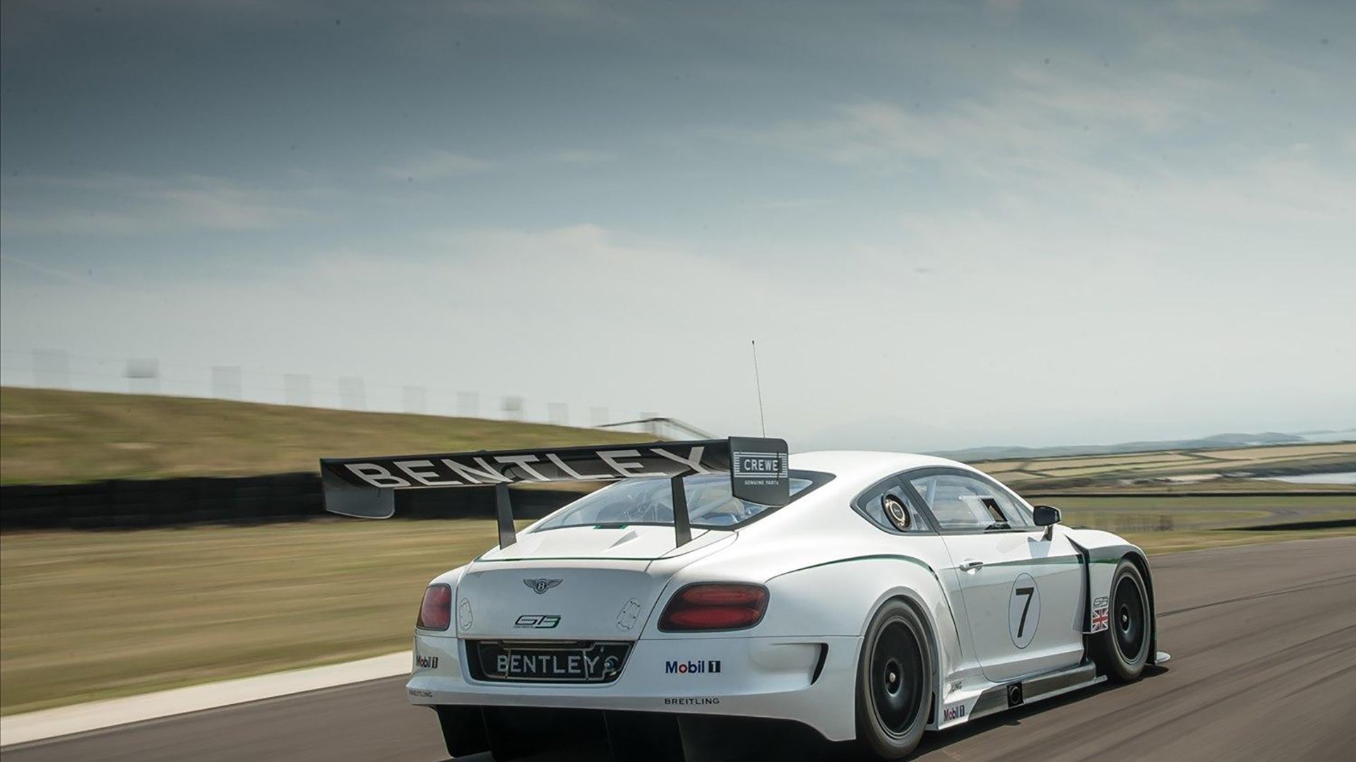 冰封绝境，蒂亚戈一锤定音—加拿大压哨绝杀瑞典的永恒瞬间